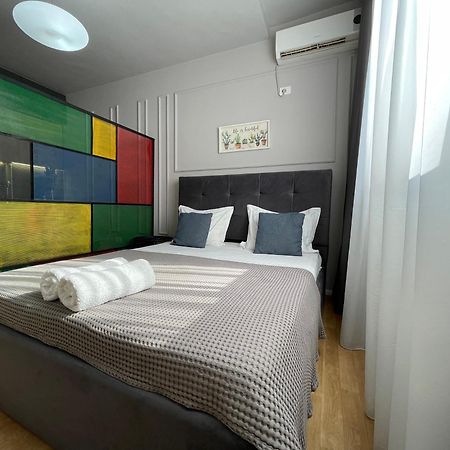 Myslym Shyri'S Apartments Τίρανα Εξωτερικό φωτογραφία