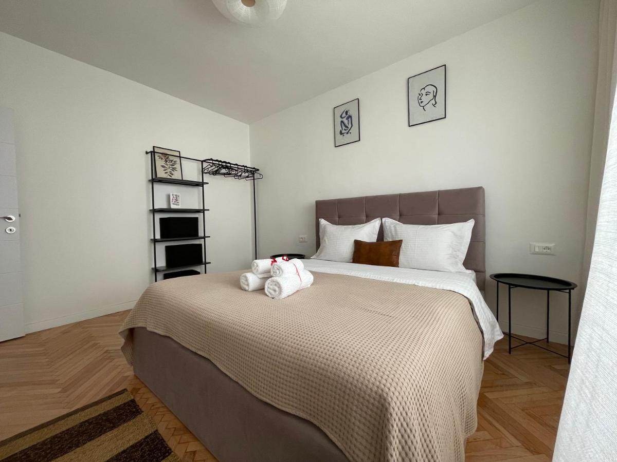 Myslym Shyri'S Apartments Τίρανα Εξωτερικό φωτογραφία