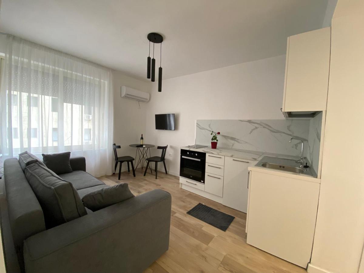 Myslym Shyri'S Apartments Τίρανα Εξωτερικό φωτογραφία