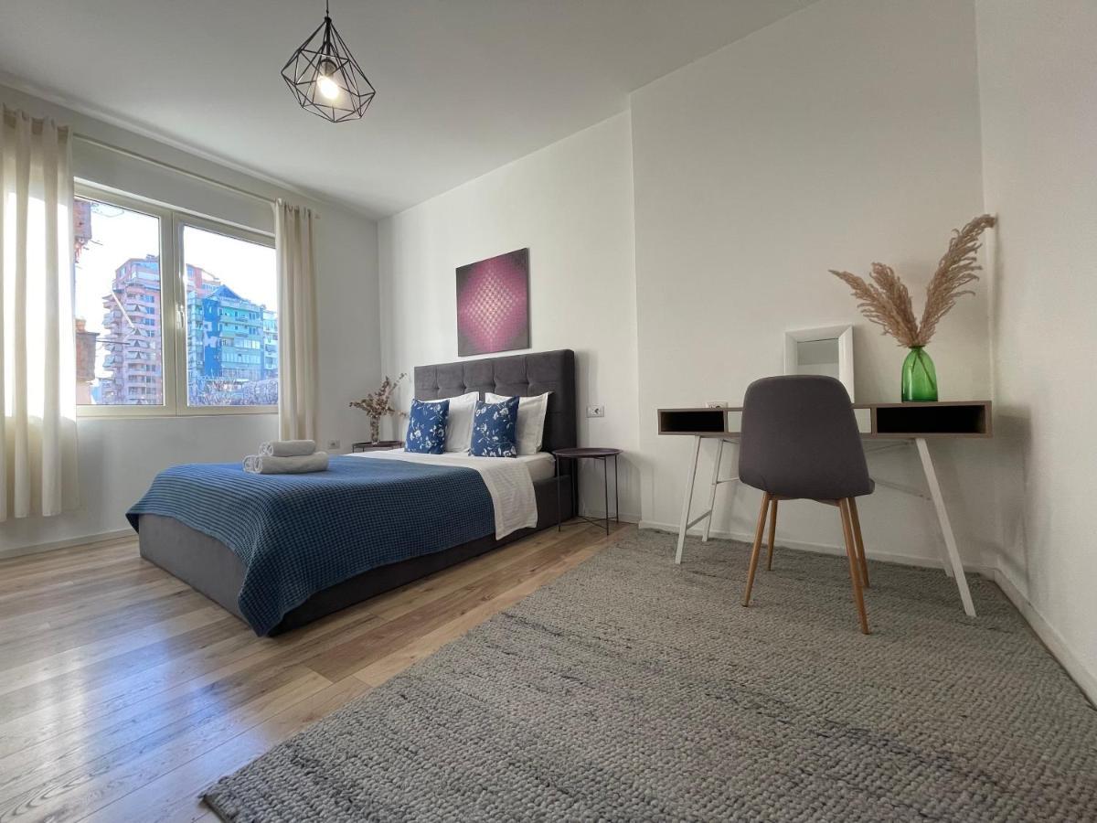 Myslym Shyri'S Apartments Τίρανα Εξωτερικό φωτογραφία