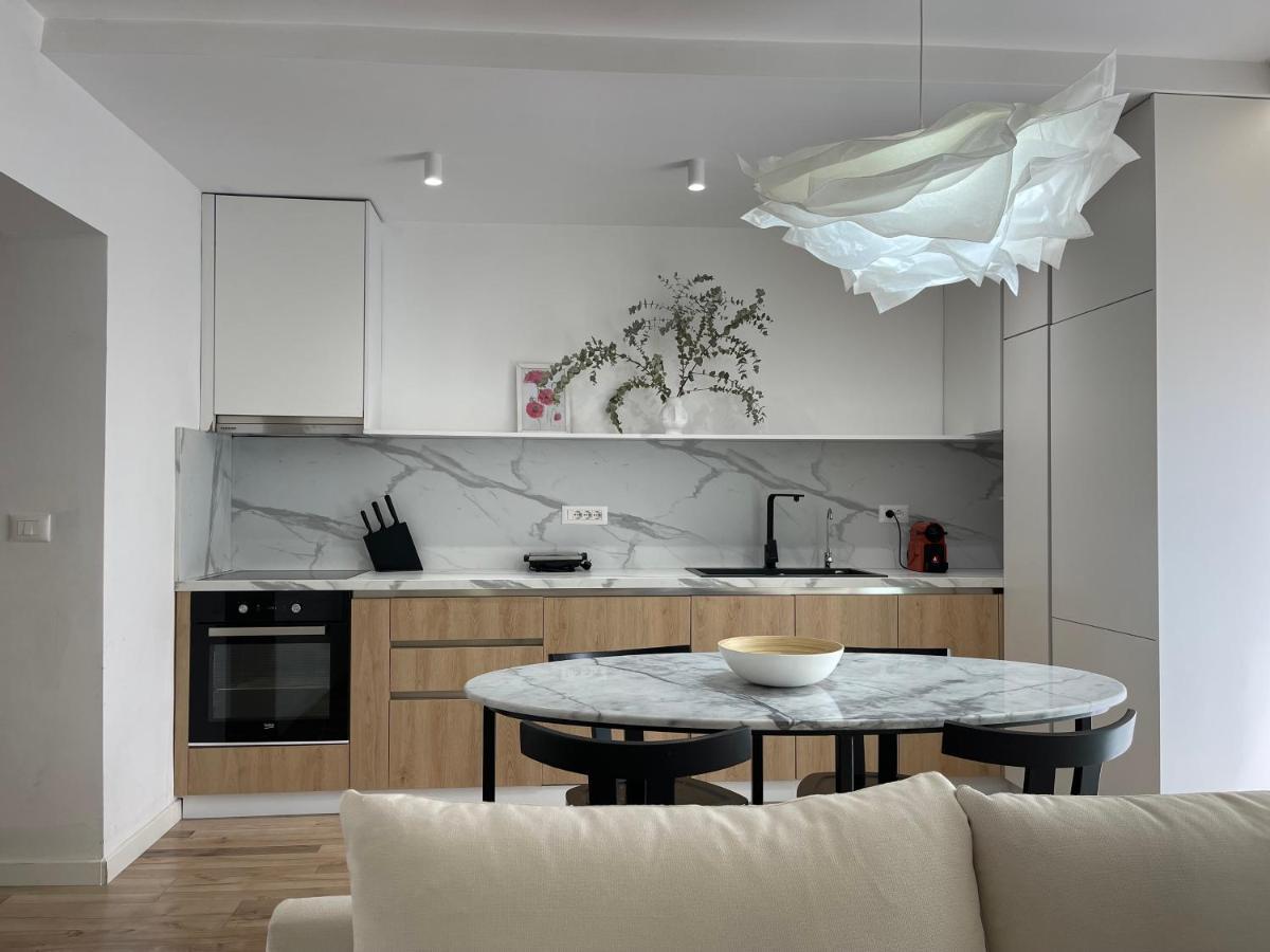 Myslym Shyri'S Apartments Τίρανα Εξωτερικό φωτογραφία