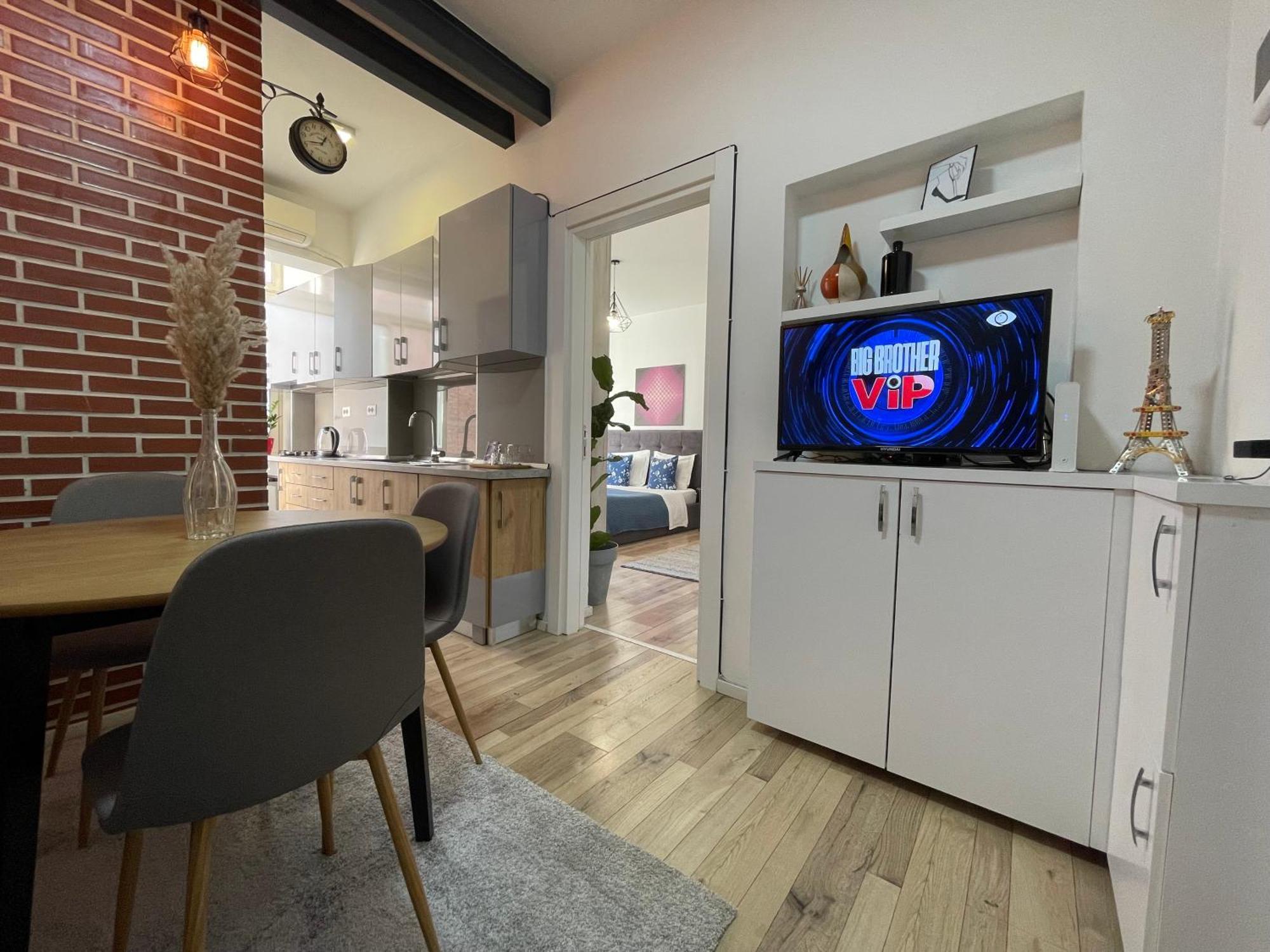 Myslym Shyri'S Apartments Τίρανα Δωμάτιο φωτογραφία