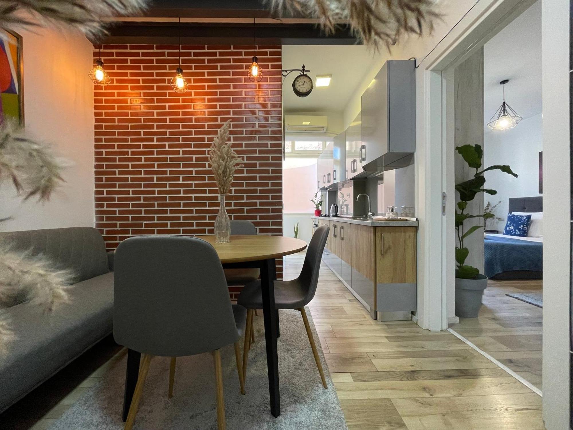 Myslym Shyri'S Apartments Τίρανα Δωμάτιο φωτογραφία