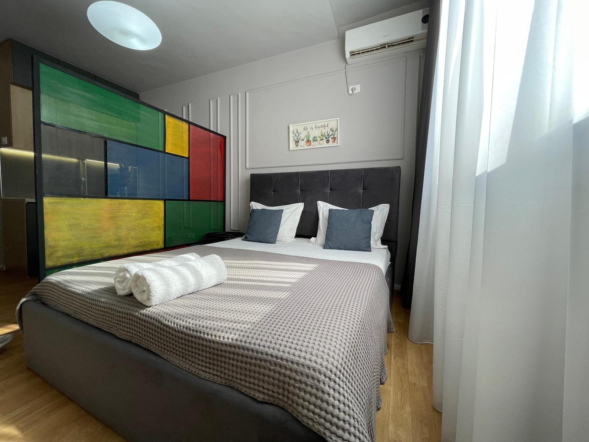 Myslym Shyri'S Apartments Τίρανα Εξωτερικό φωτογραφία